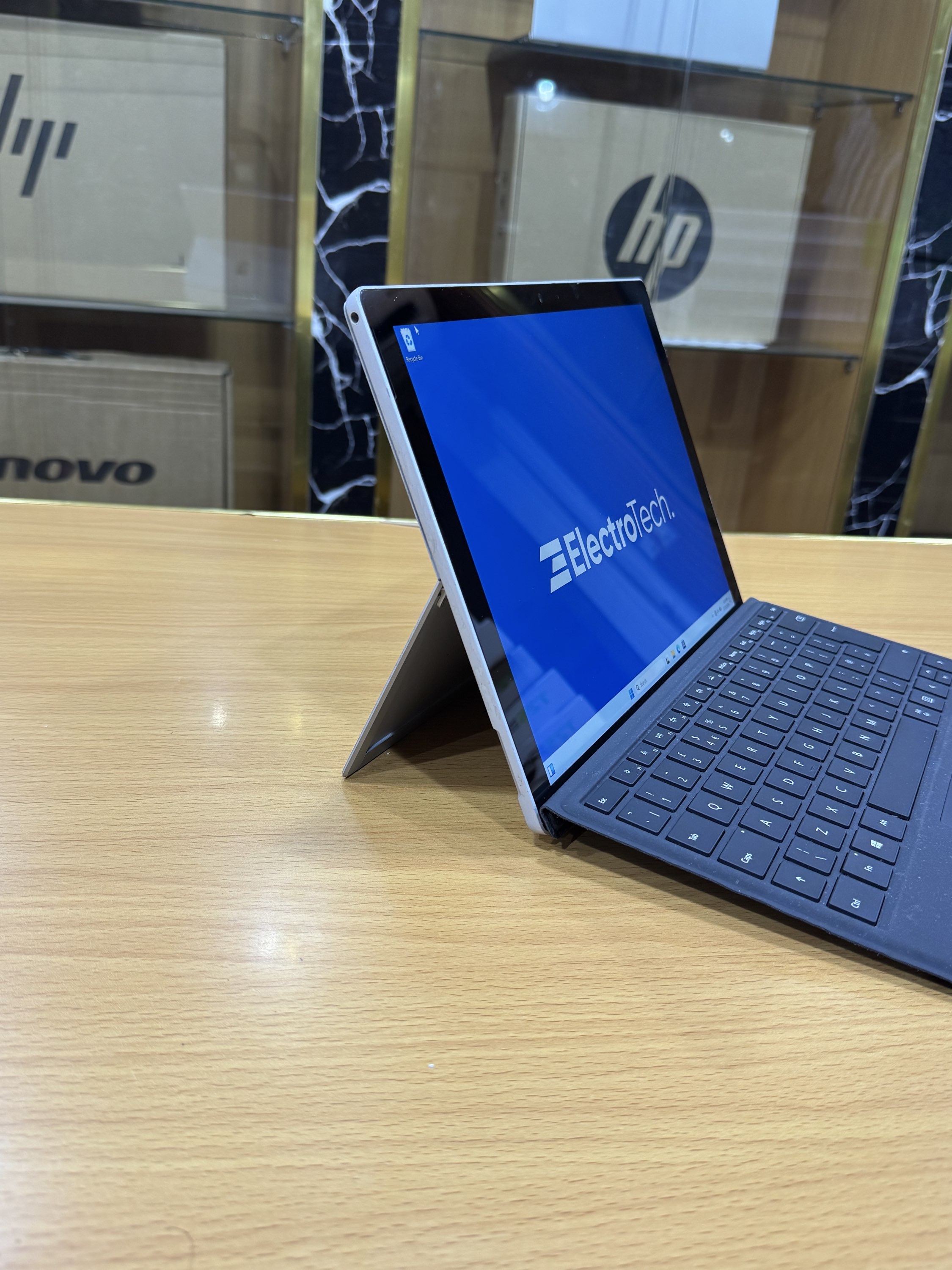 Microsoft Surface Pro 5