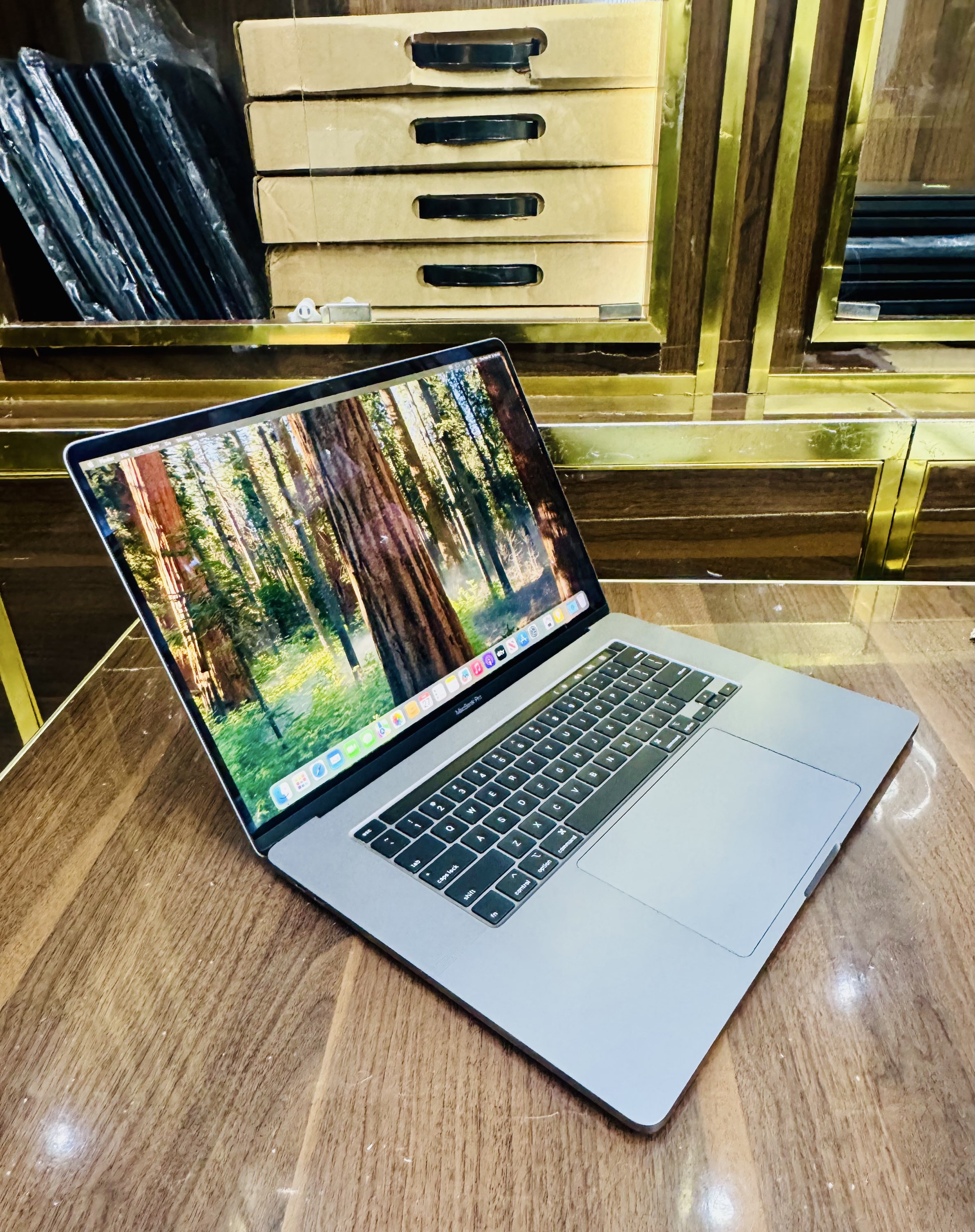 MacBook Pro 2018 i9